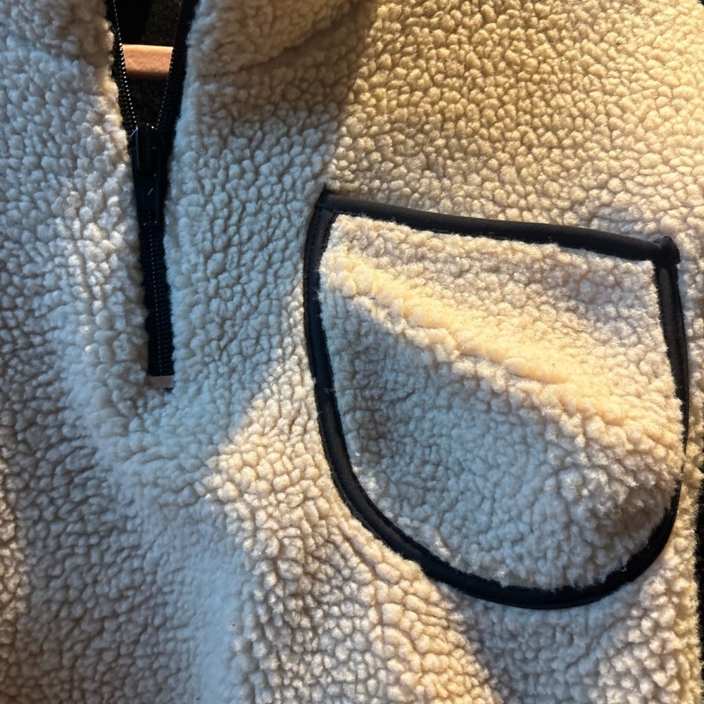 Urban Outfitters Colorblock Teddy Pullover Top - Picture 3 of 5